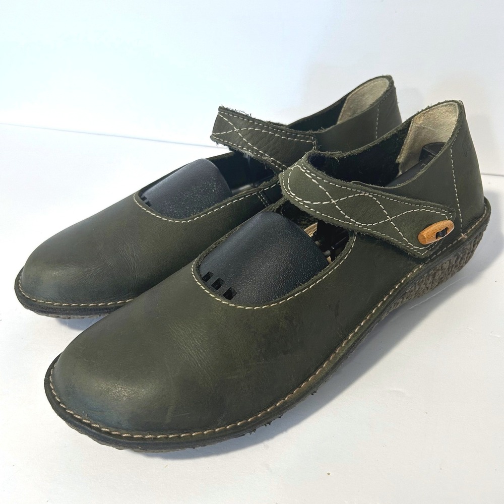 Loints of Holland Mary Jane Women 39 US 8 Olive Green Leather Crepe Sole Flats